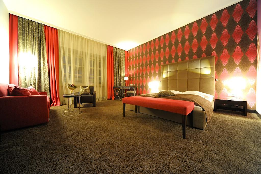Erlebnis Post - Stadthotel Mit Eigenart Spittal an der Drau Esterno foto