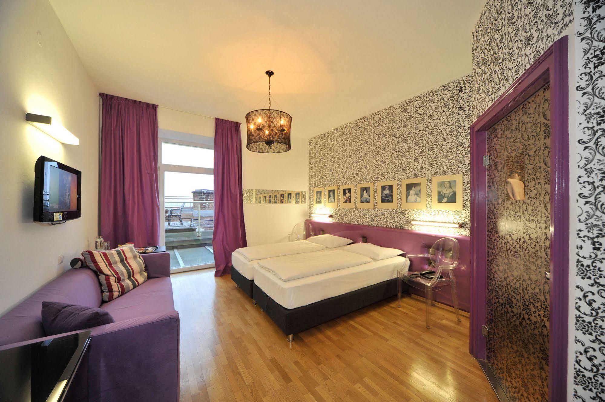 Erlebnis Post - Stadthotel Mit Eigenart Spittal an der Drau Esterno foto
